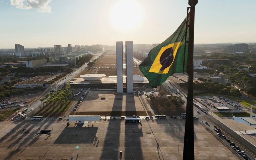 Congresso retoma trabalhos com esforço concentrado antes das eleições